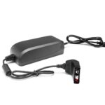 Auto-punjač za baterijske strojeve